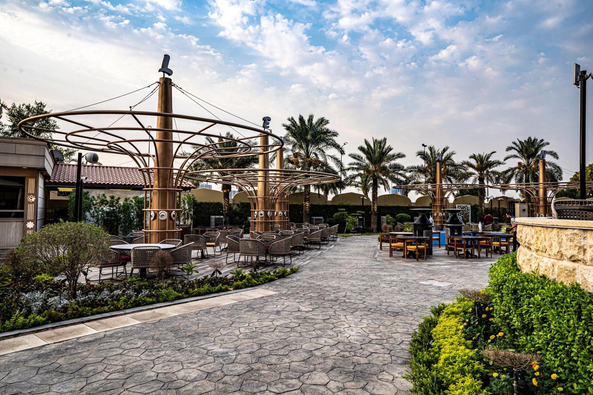 Babylon Rotana Hotel Багдад Экстерьер фото