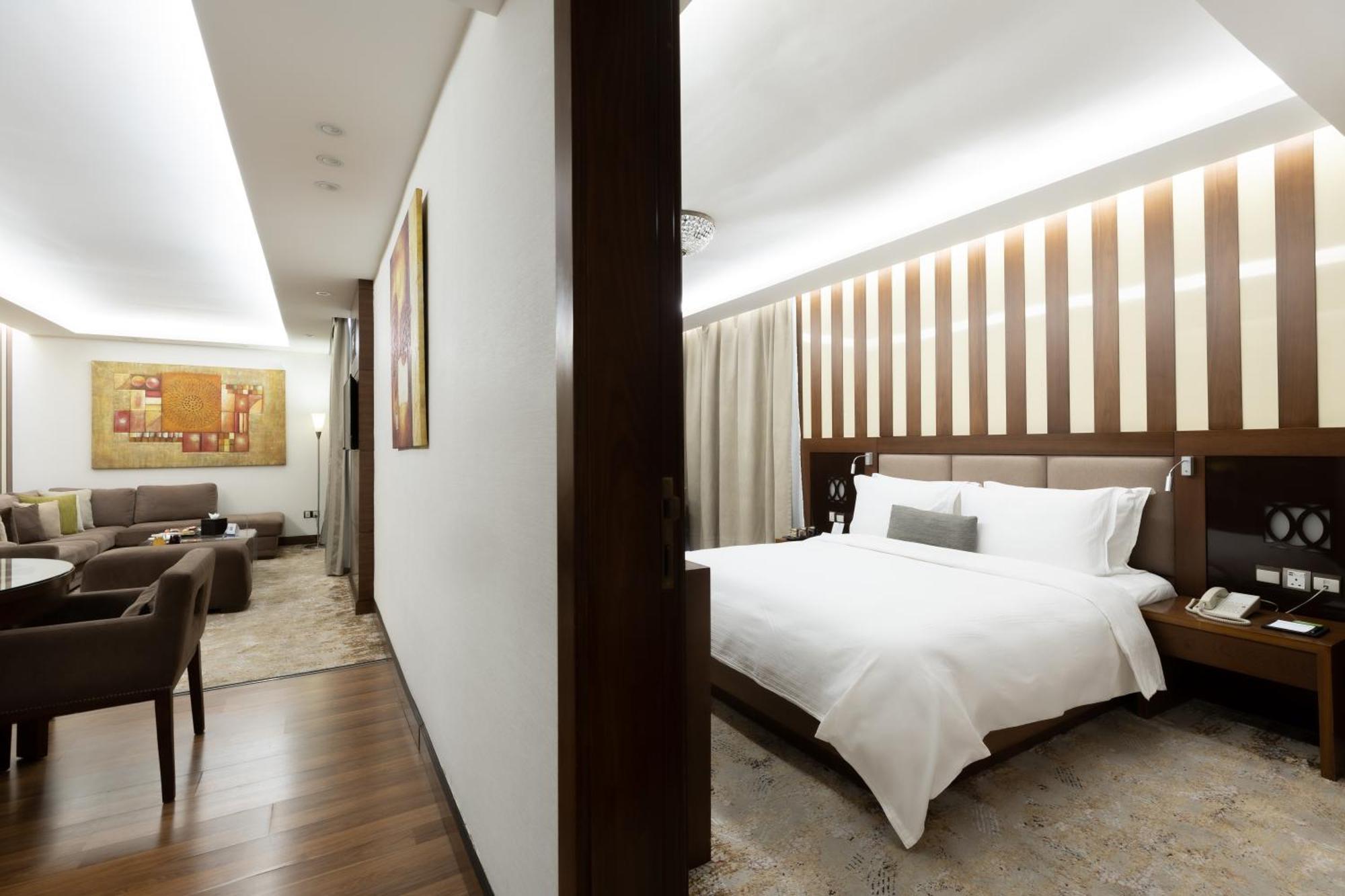 Babylon Rotana Hotel Багдад Экстерьер фото