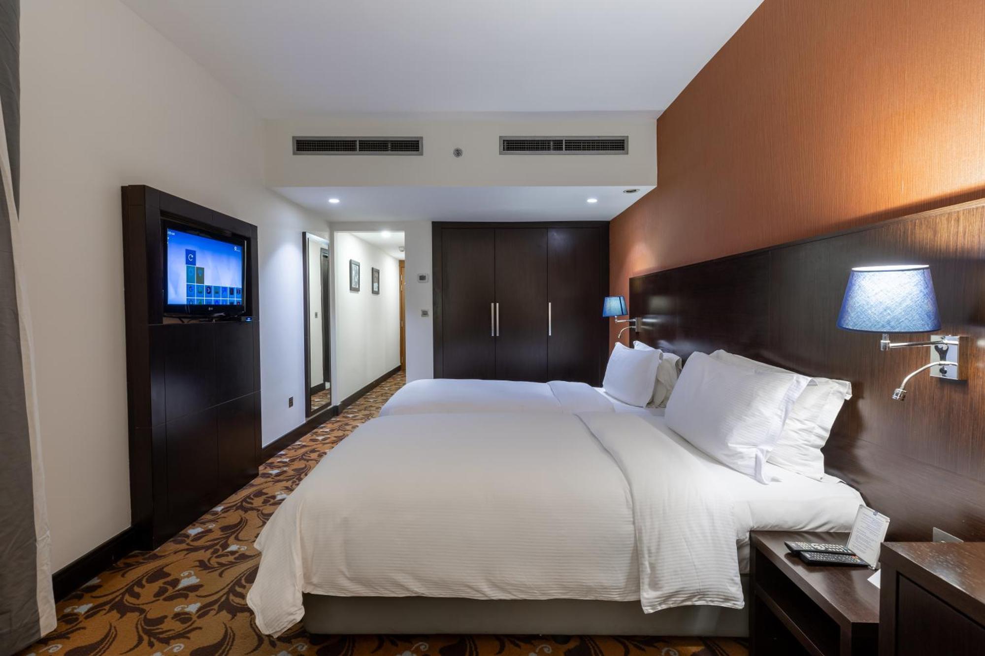 Babylon Rotana Hotel Багдад Экстерьер фото
